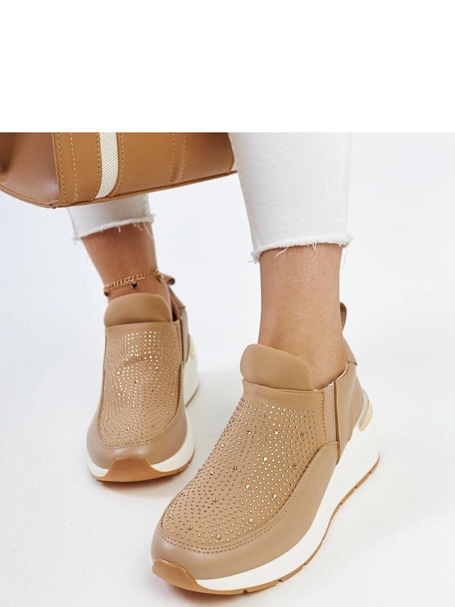 Baskets model 207452 Solea