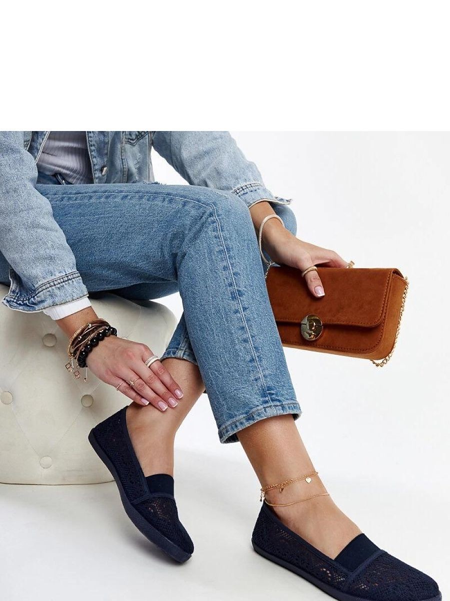 Baskets model 207504 Solea