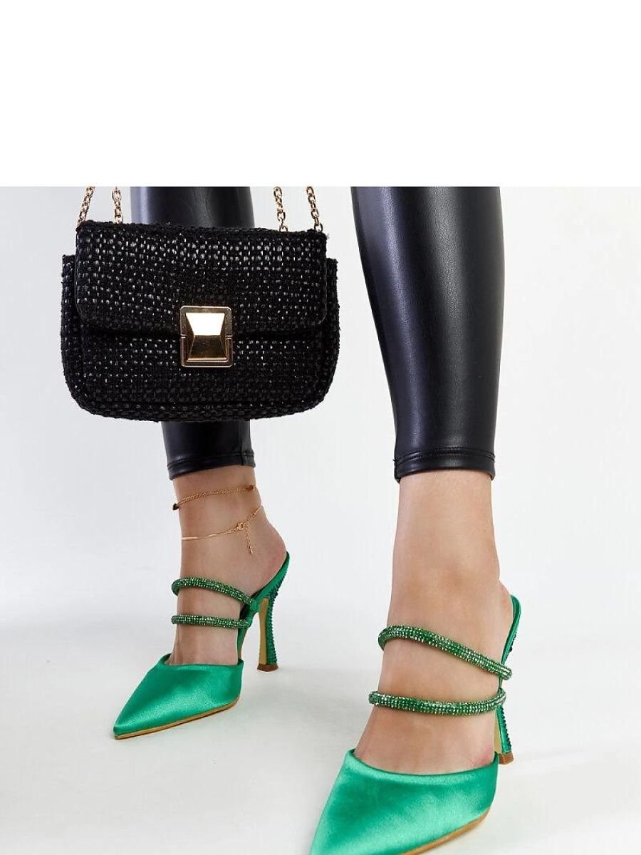 Escarpins à talons hauts...