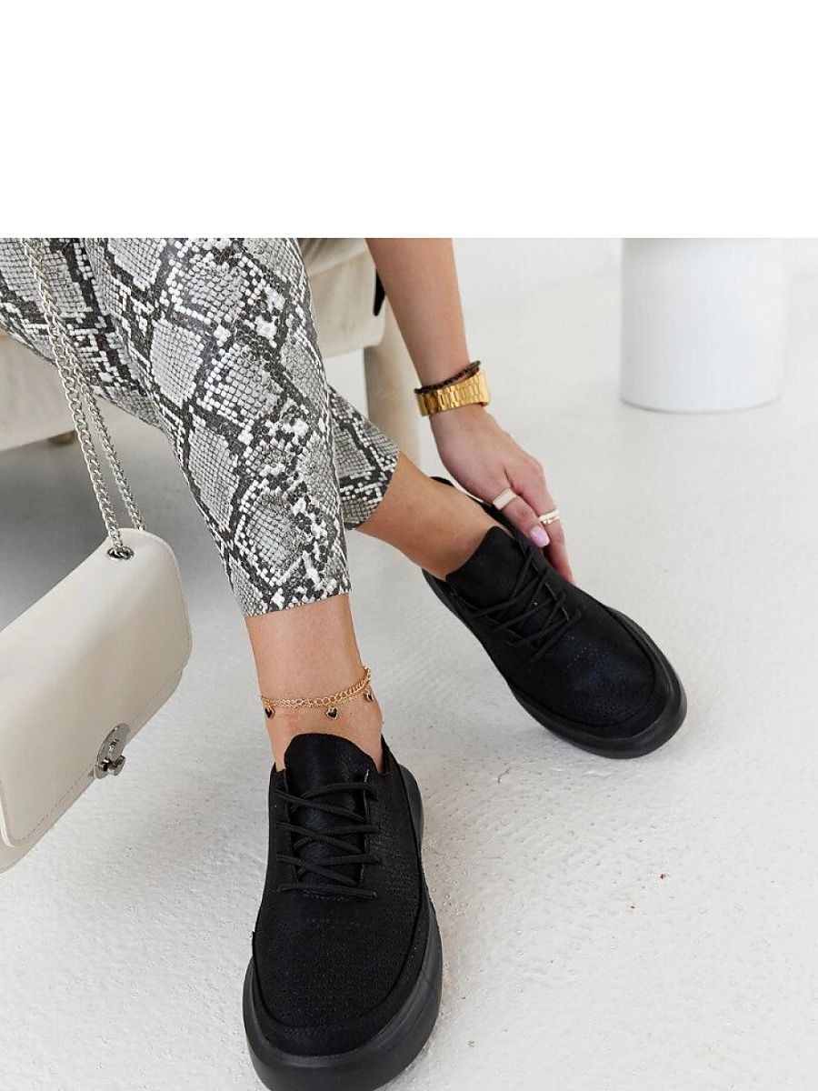 Baskets model 207540 Solea