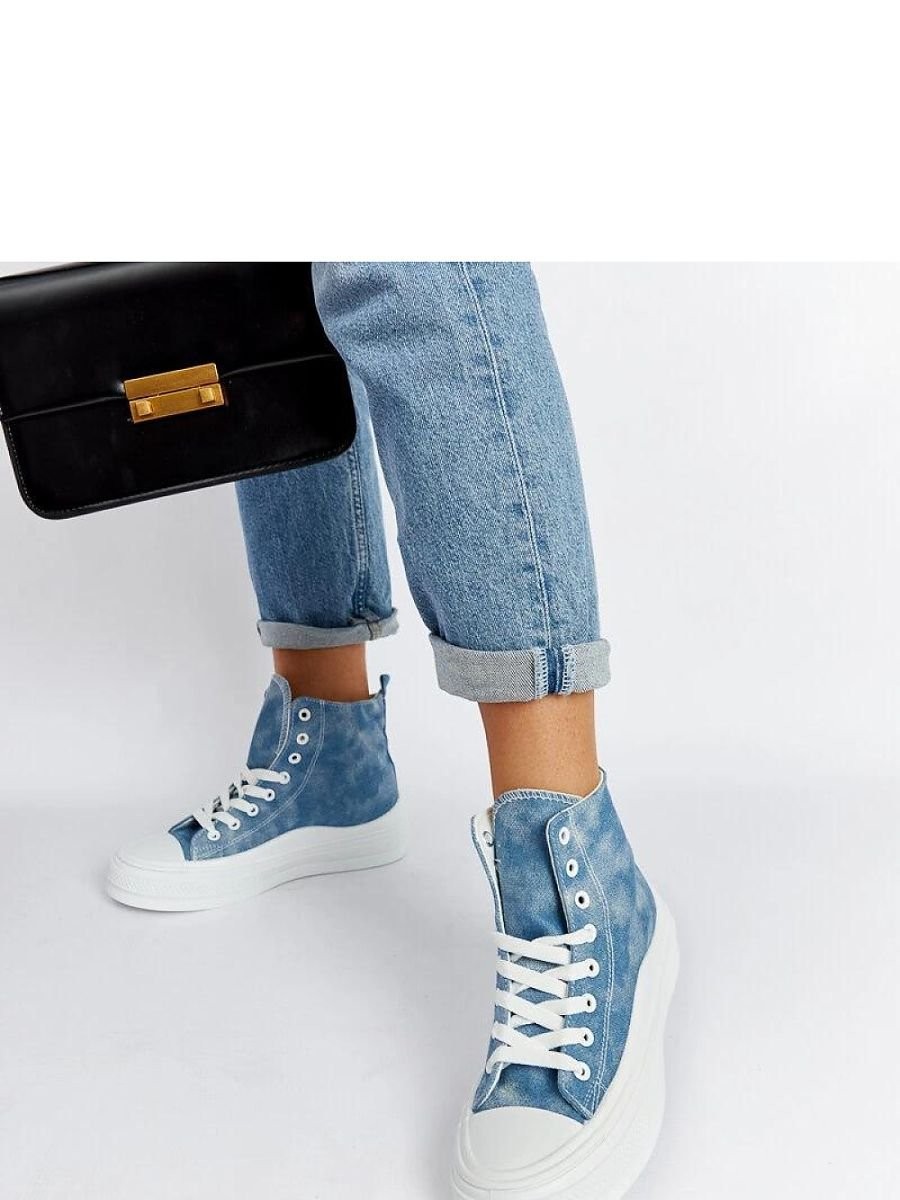 Baskets model 207542 Solea