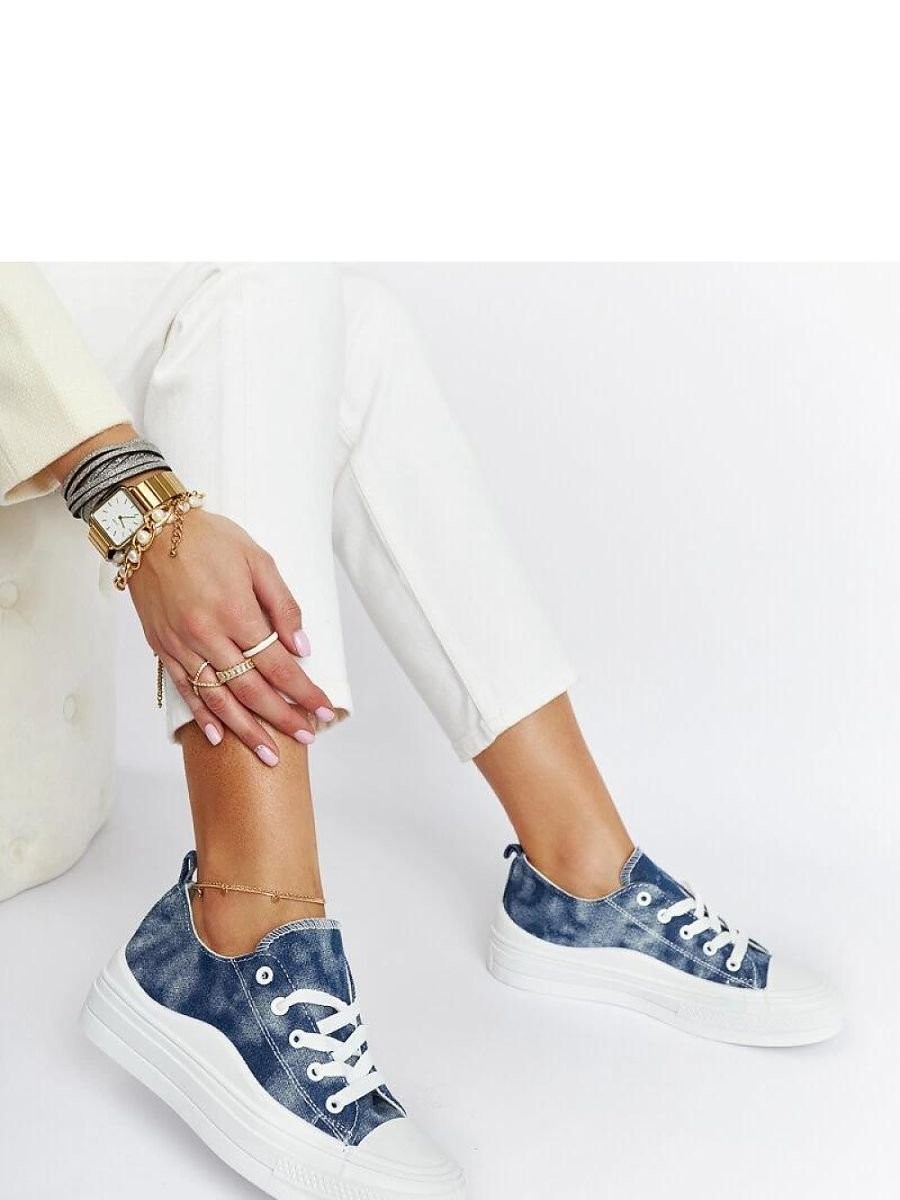 Baskets model 207545 Solea