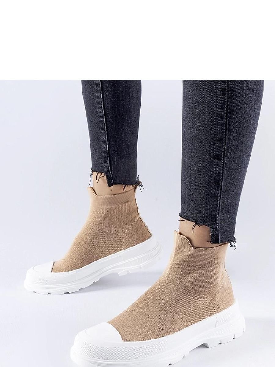 Baskets model 207589 Solea