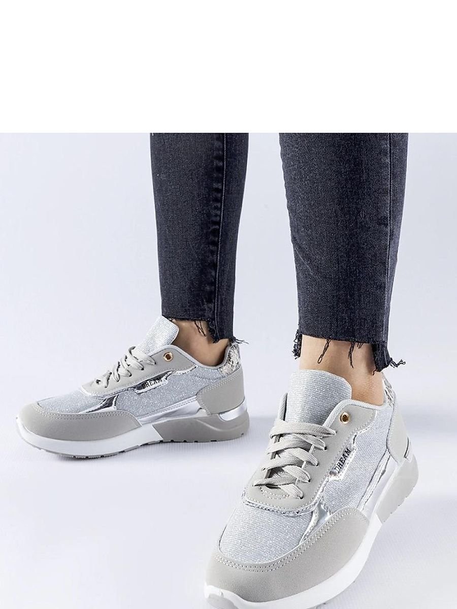 Chaussures de sport model...