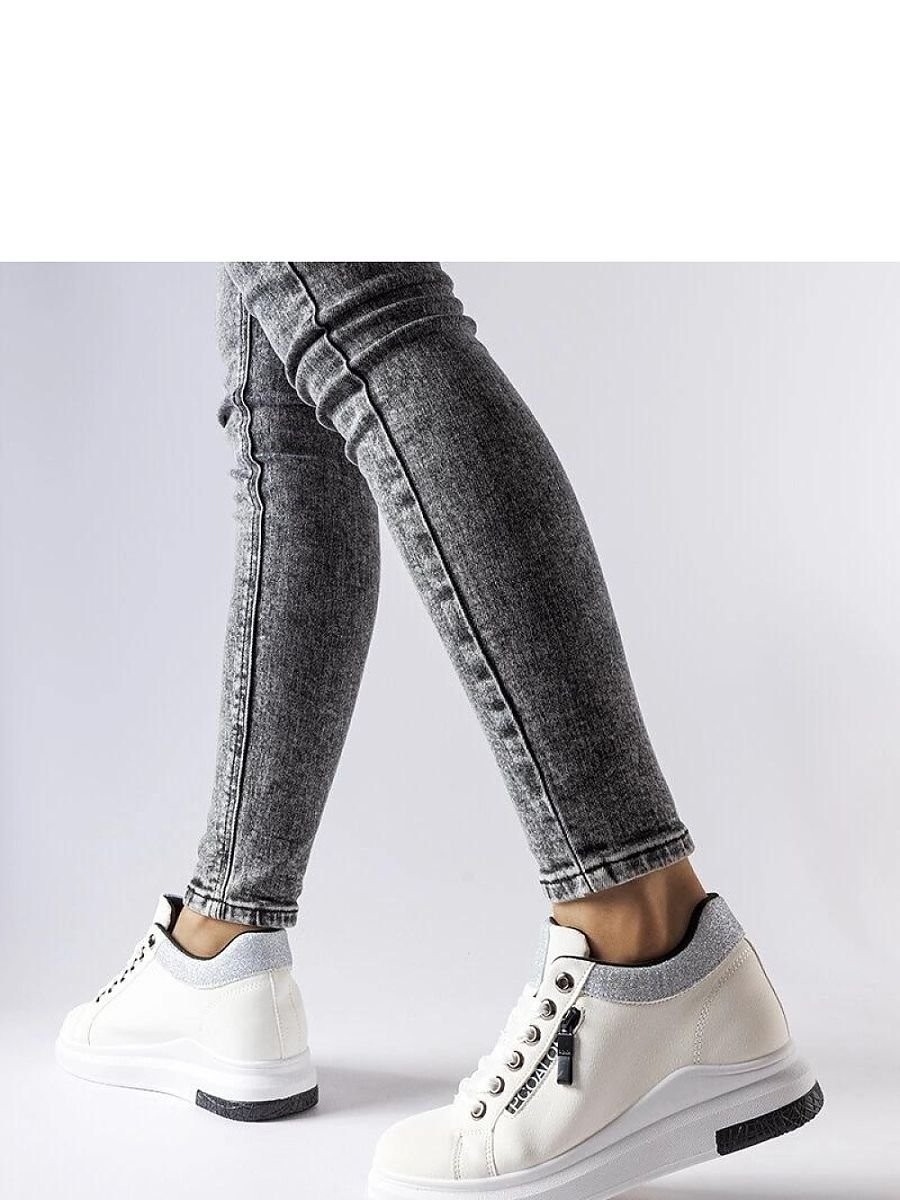 Baskets model 207744 Solea