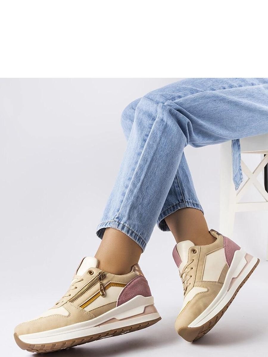 Chaussures de sport model...