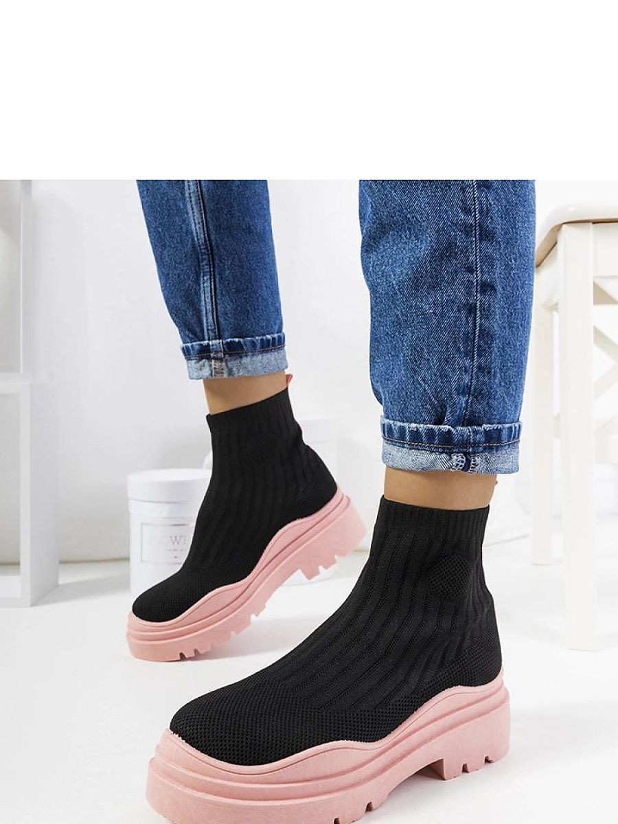 Baskets model 207839 Solea