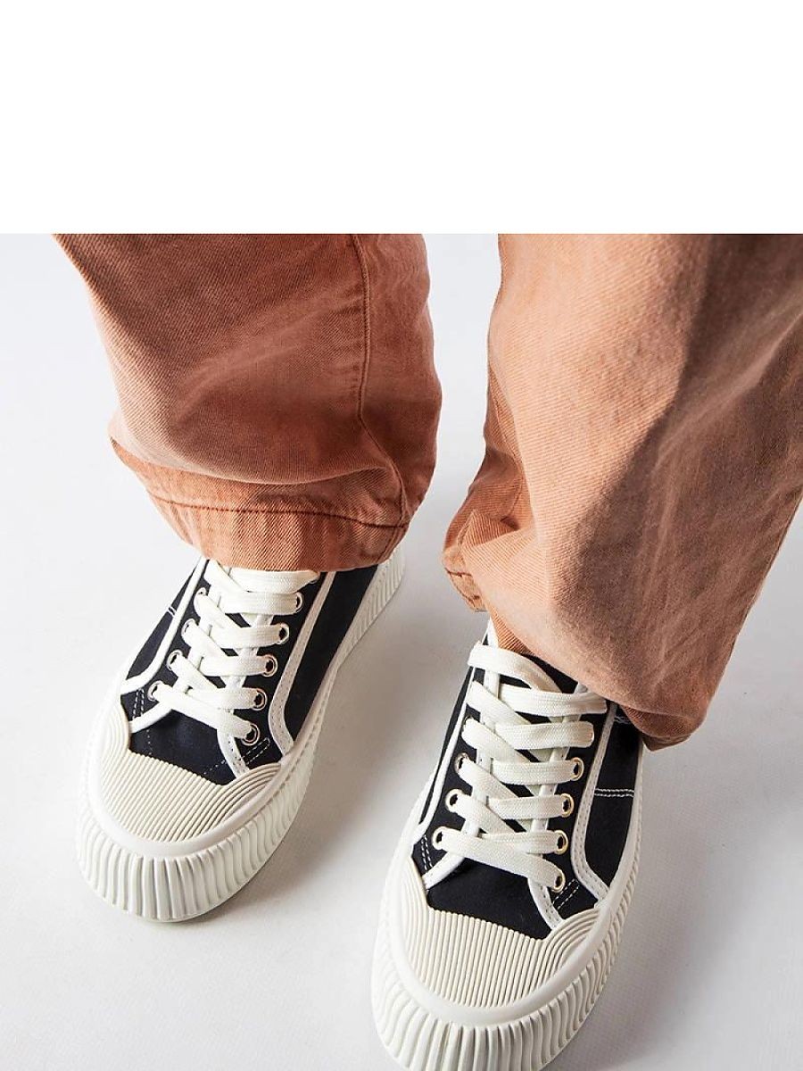 Baskets model 207841 Solea