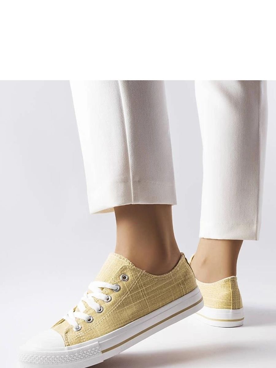 Baskets model 207945 Solea