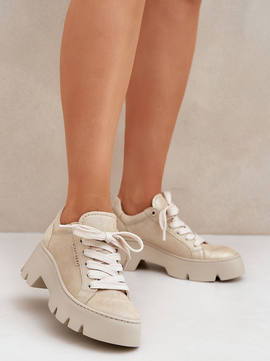 Chaussures de sport model...