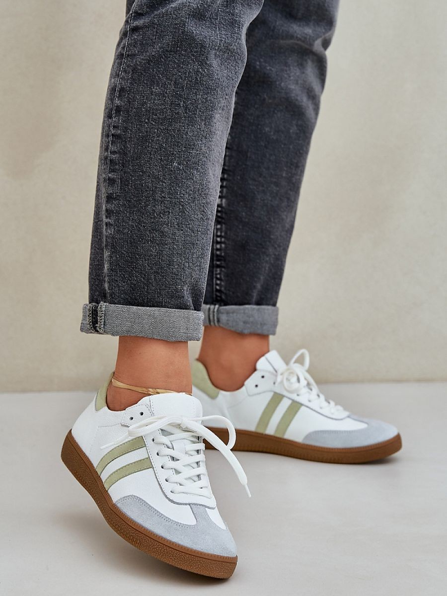 Chaussures de sport model...