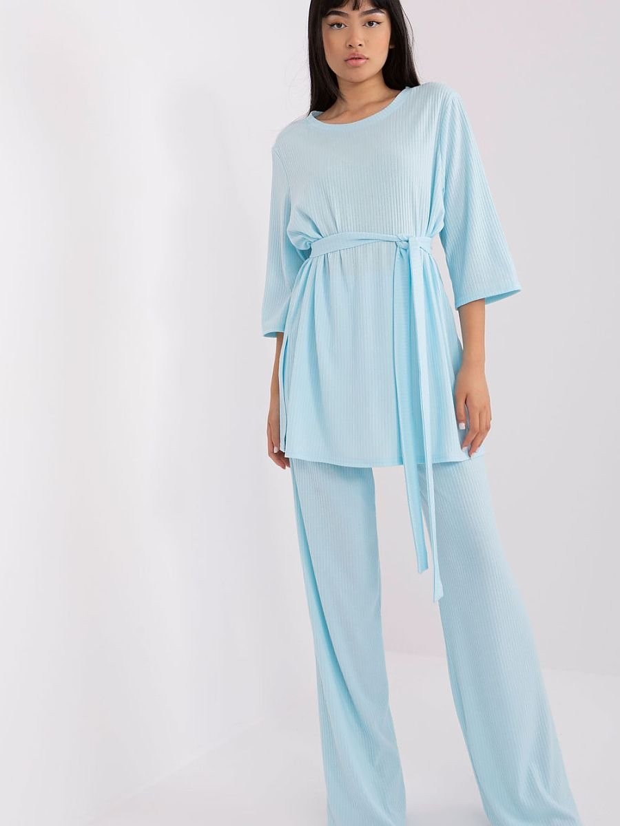 L`ensemble model 208700...