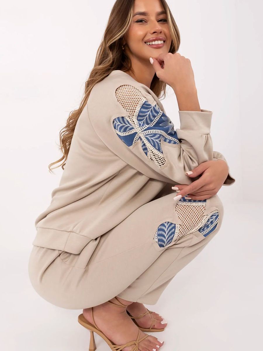 L`ensemble model 209495...