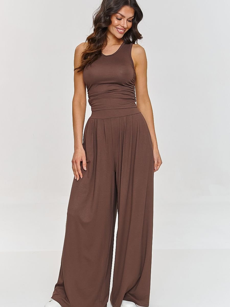 L`ensemble model 209643...