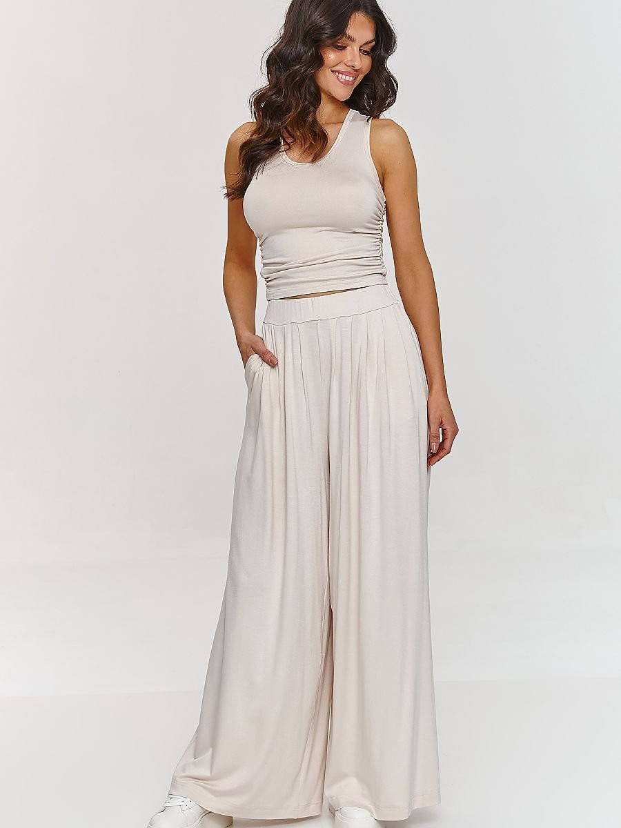 L`ensemble model 209752...