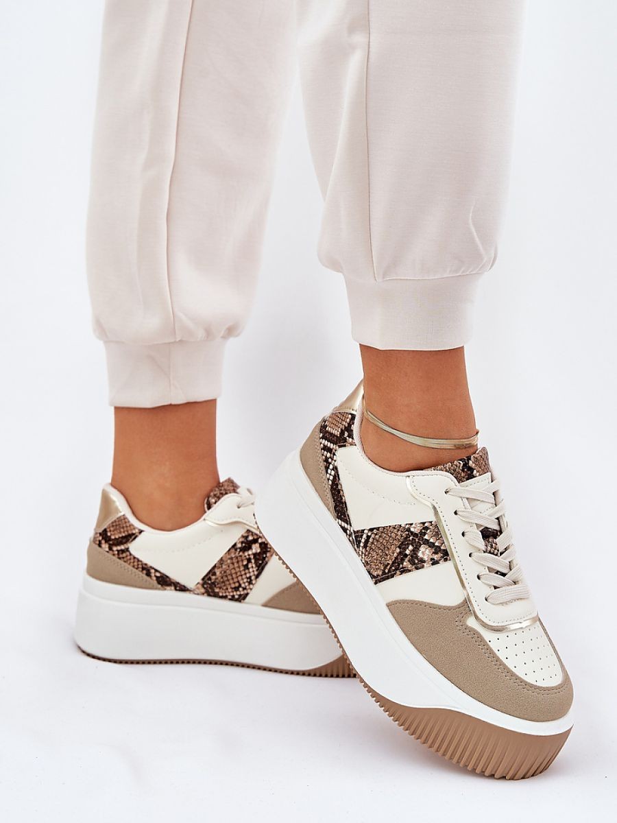 Chaussures de sport model...