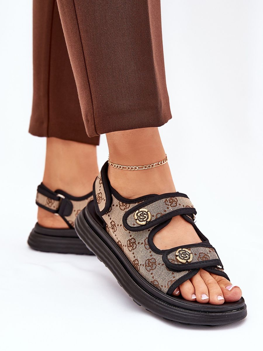 Sandales model 209904 Step...