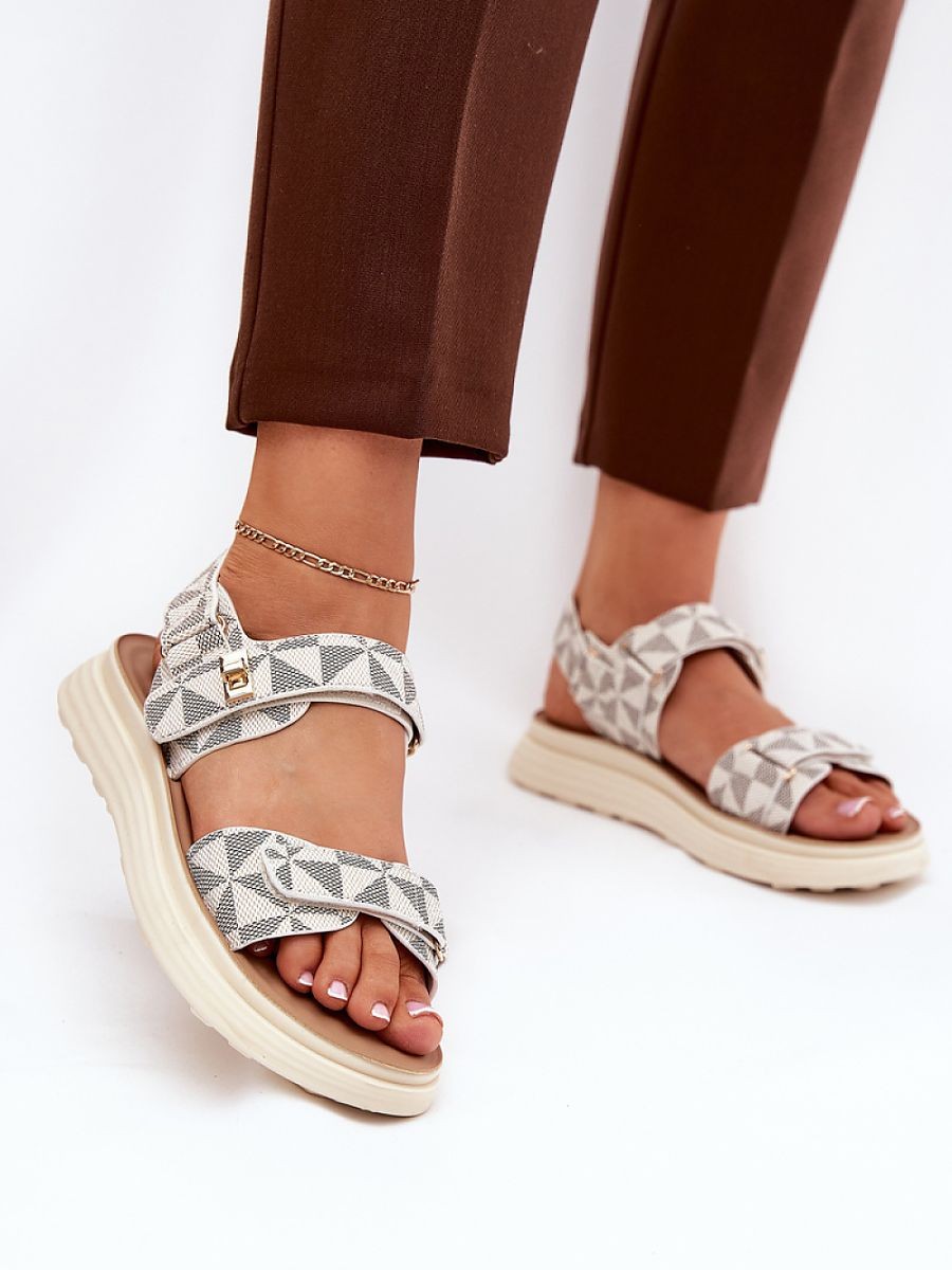 Sandales model 209906 Step...