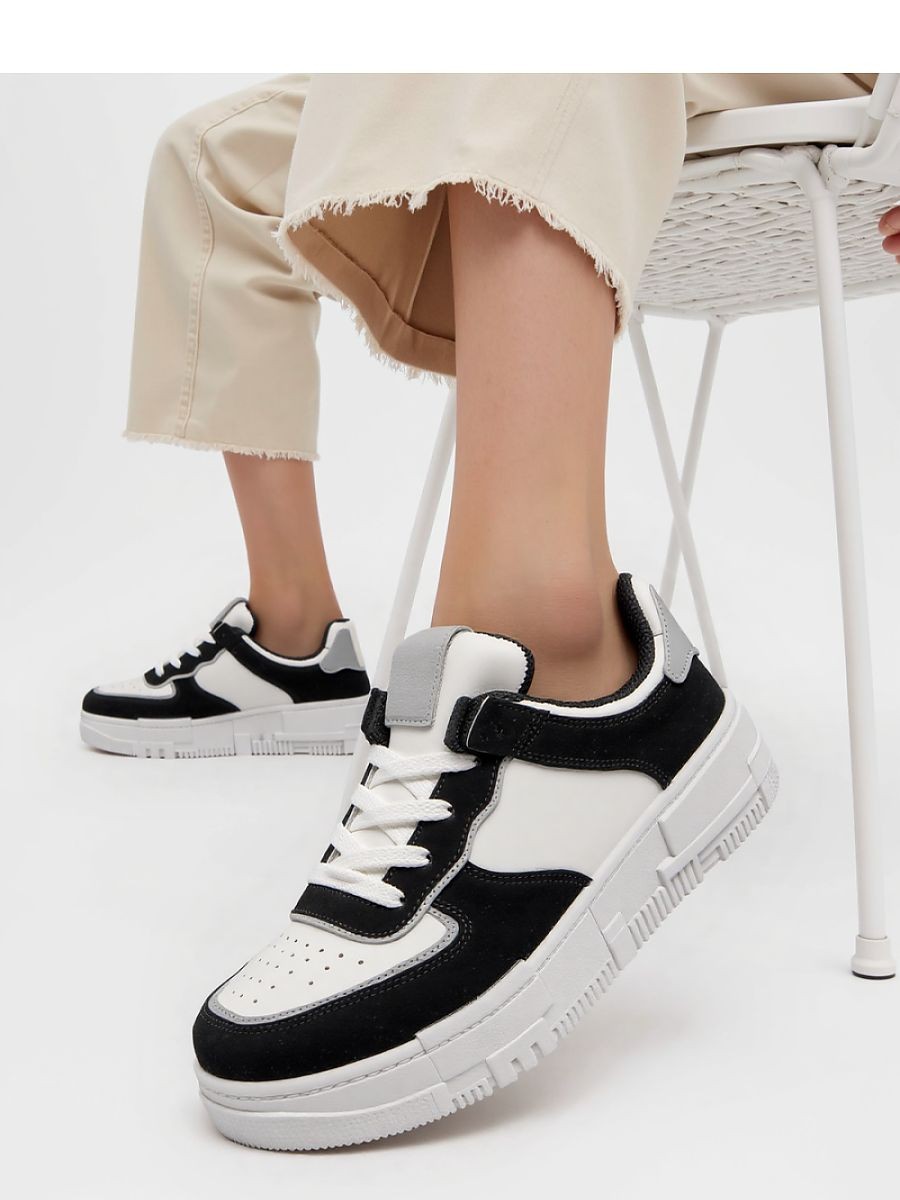 Chaussures de sport model...