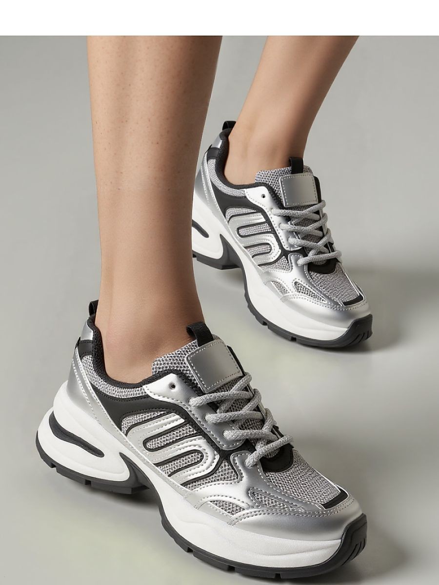 Chaussures de sport model...