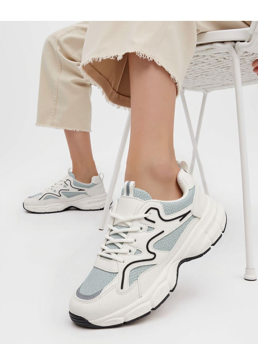 Chaussures de sport model...