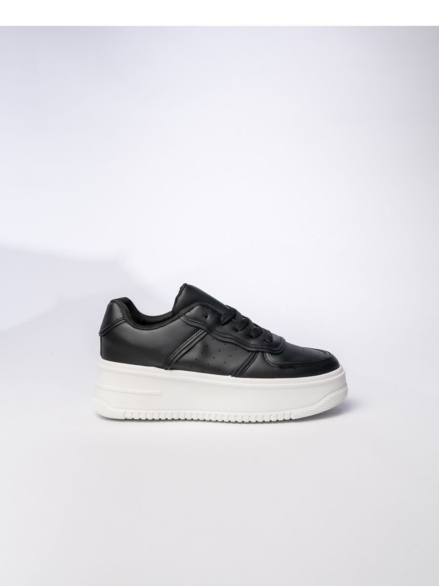 Chaussures de sport model...