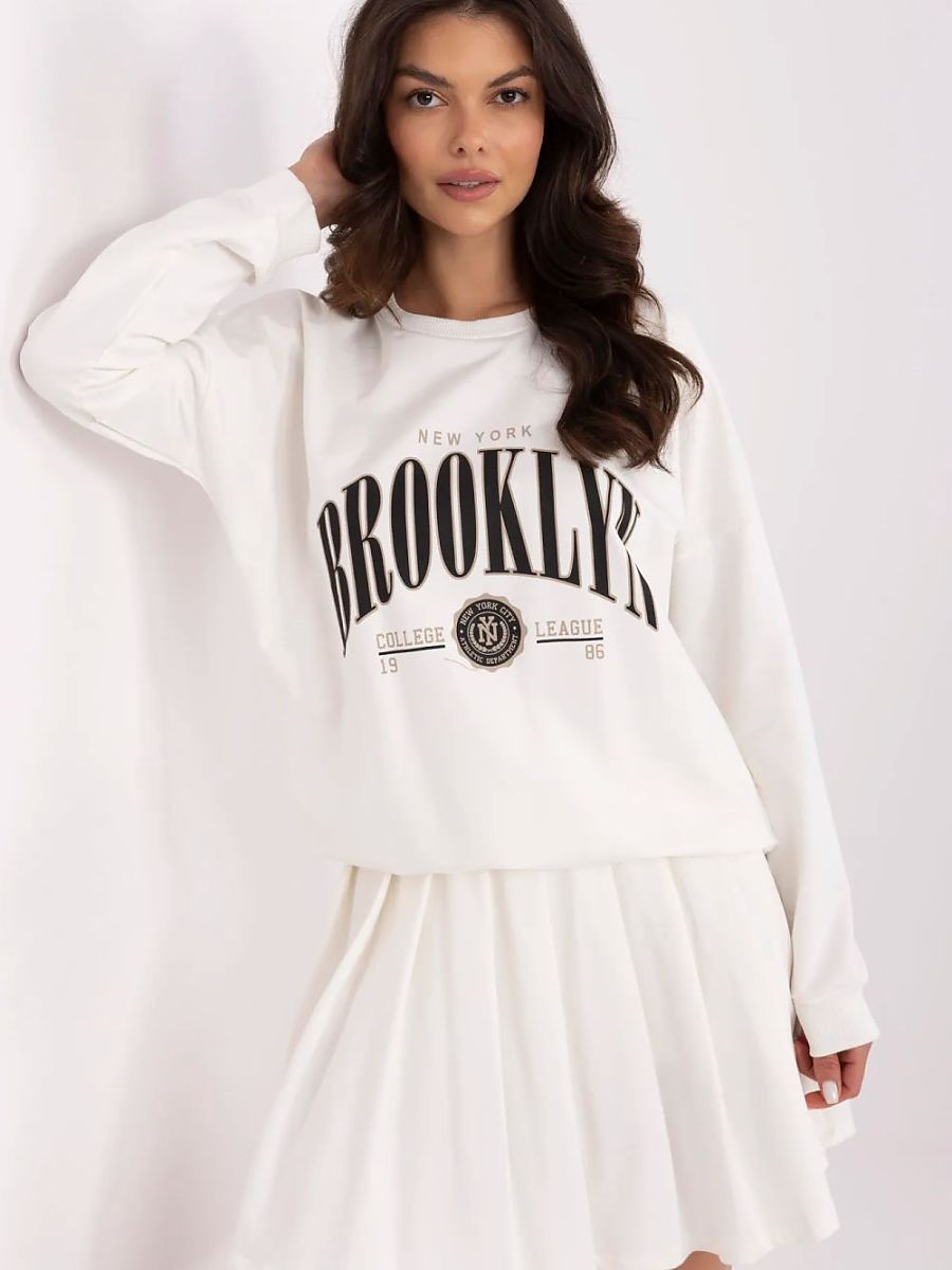 L`ensemble model 210641...