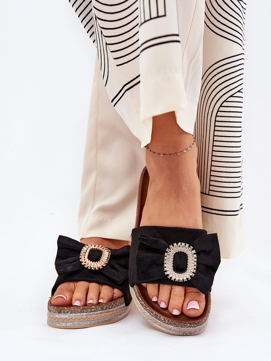 Clacquettes model 210764...