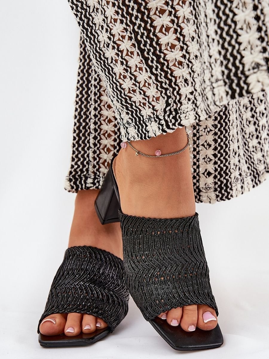 Clacquettes model 210783...
