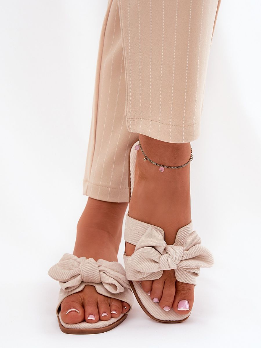 Clacquettes model 210792...