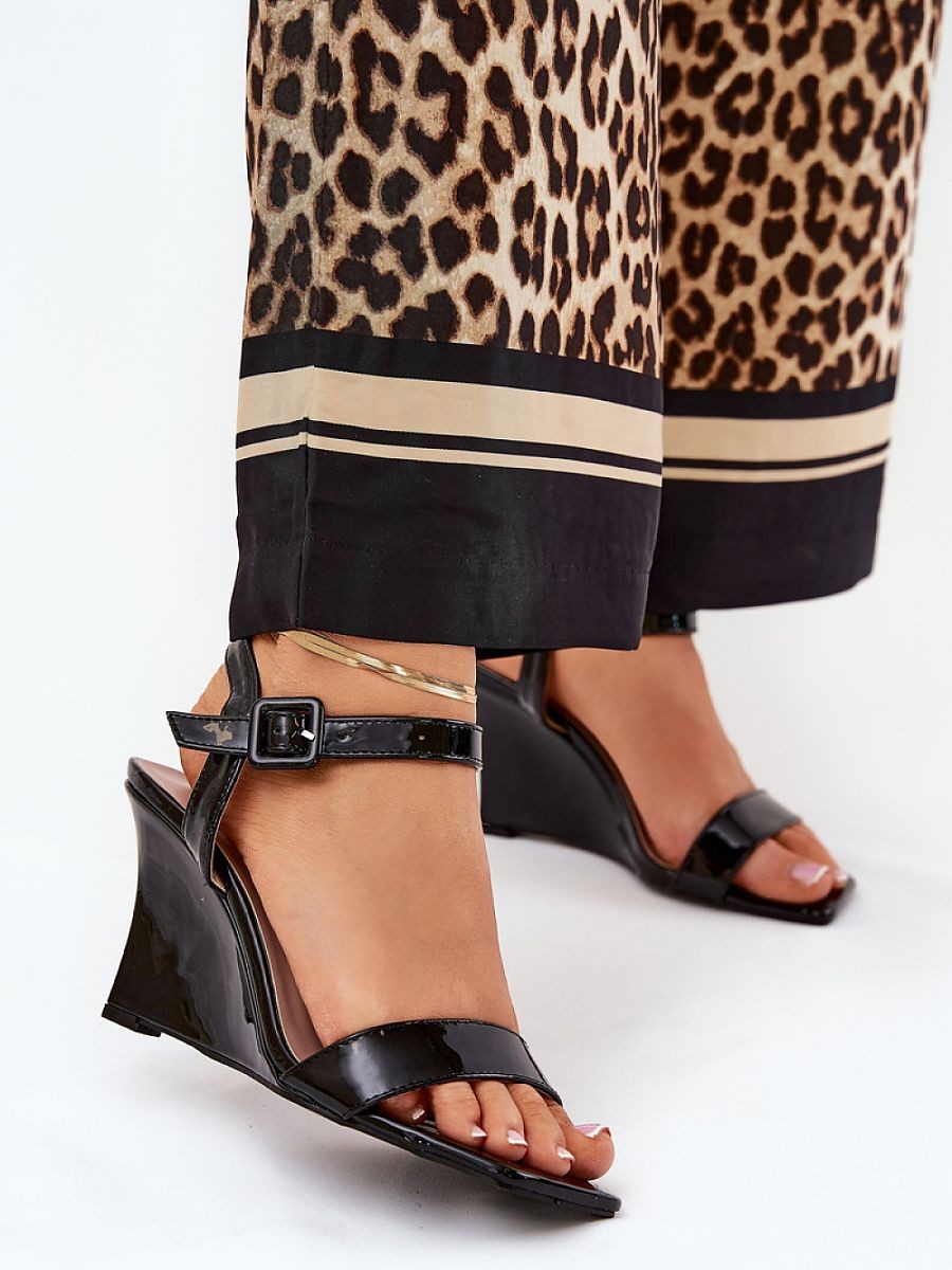 Cothurnes model 210798 Step...