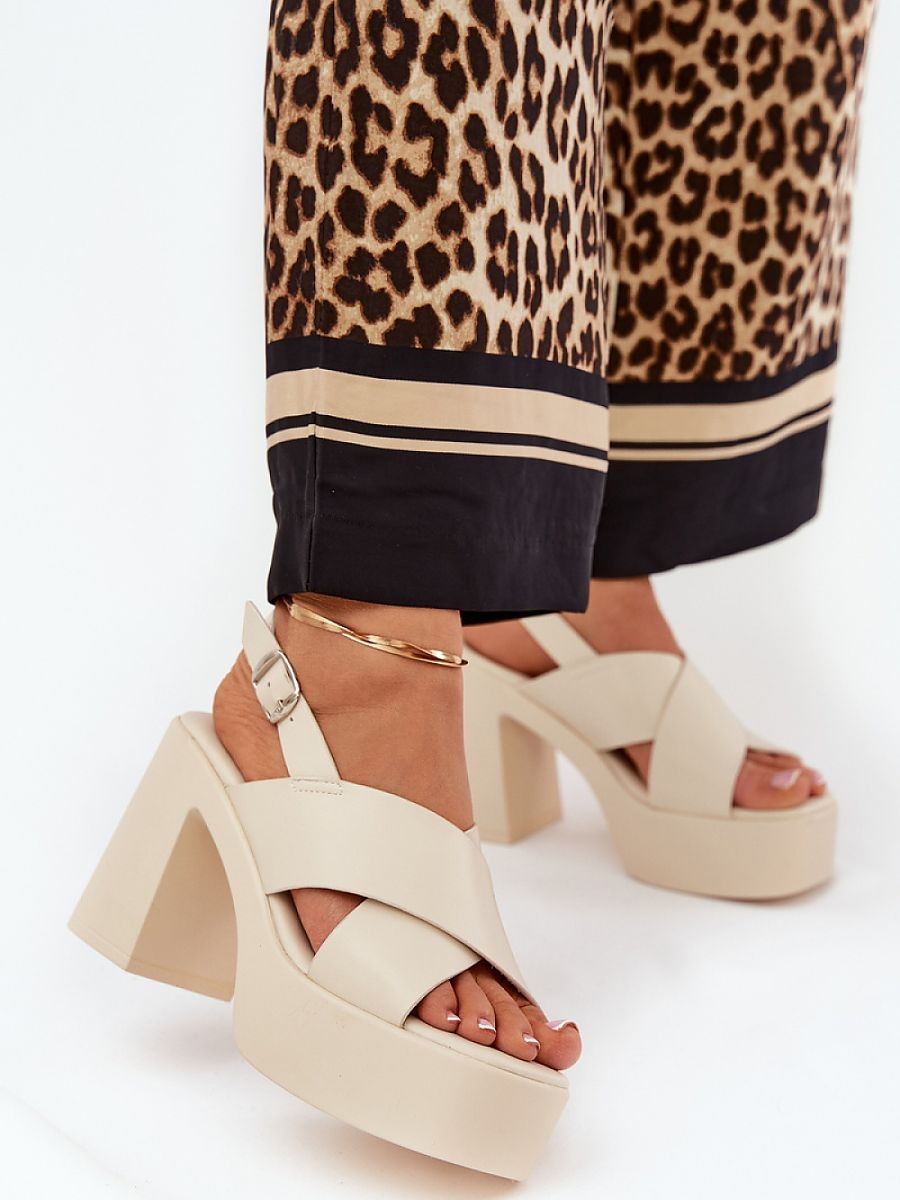 Sandales à talons model...