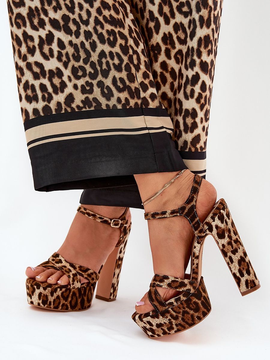 Sandales à talons model...