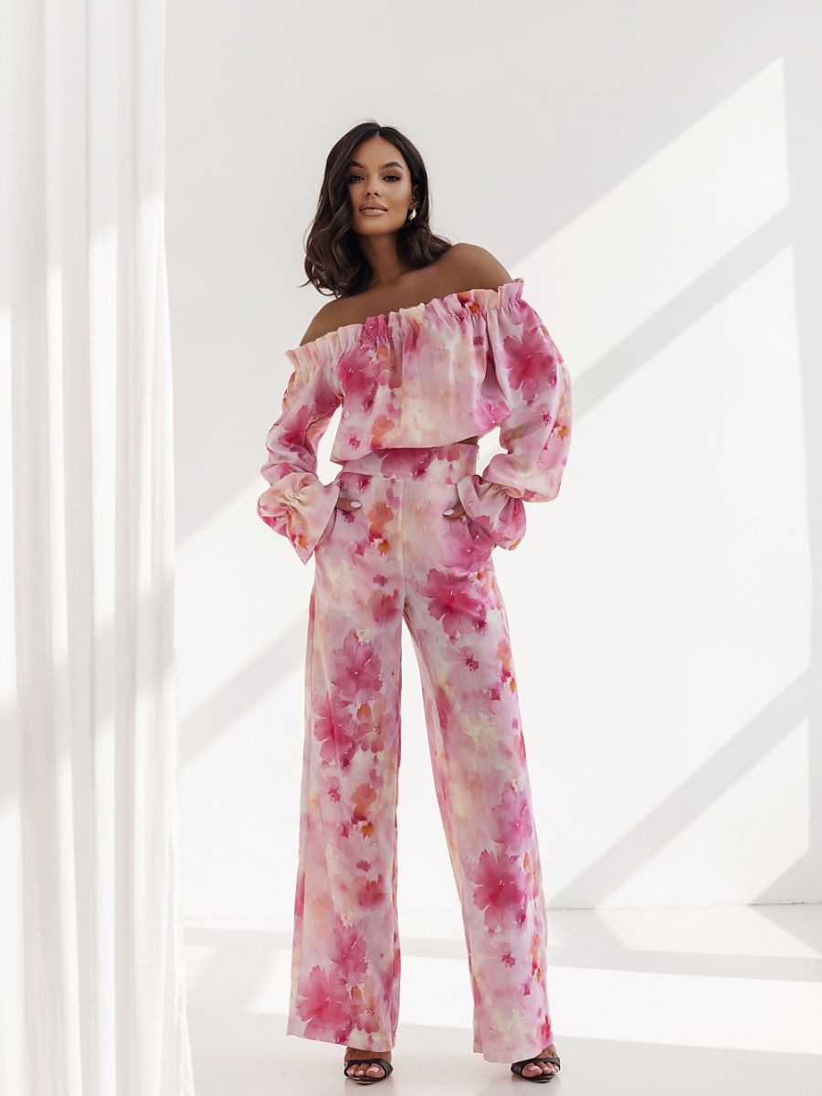 L`ensemble model 210835...