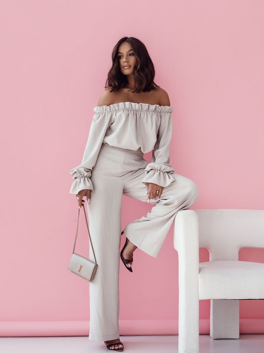 L`ensemble model 210838...