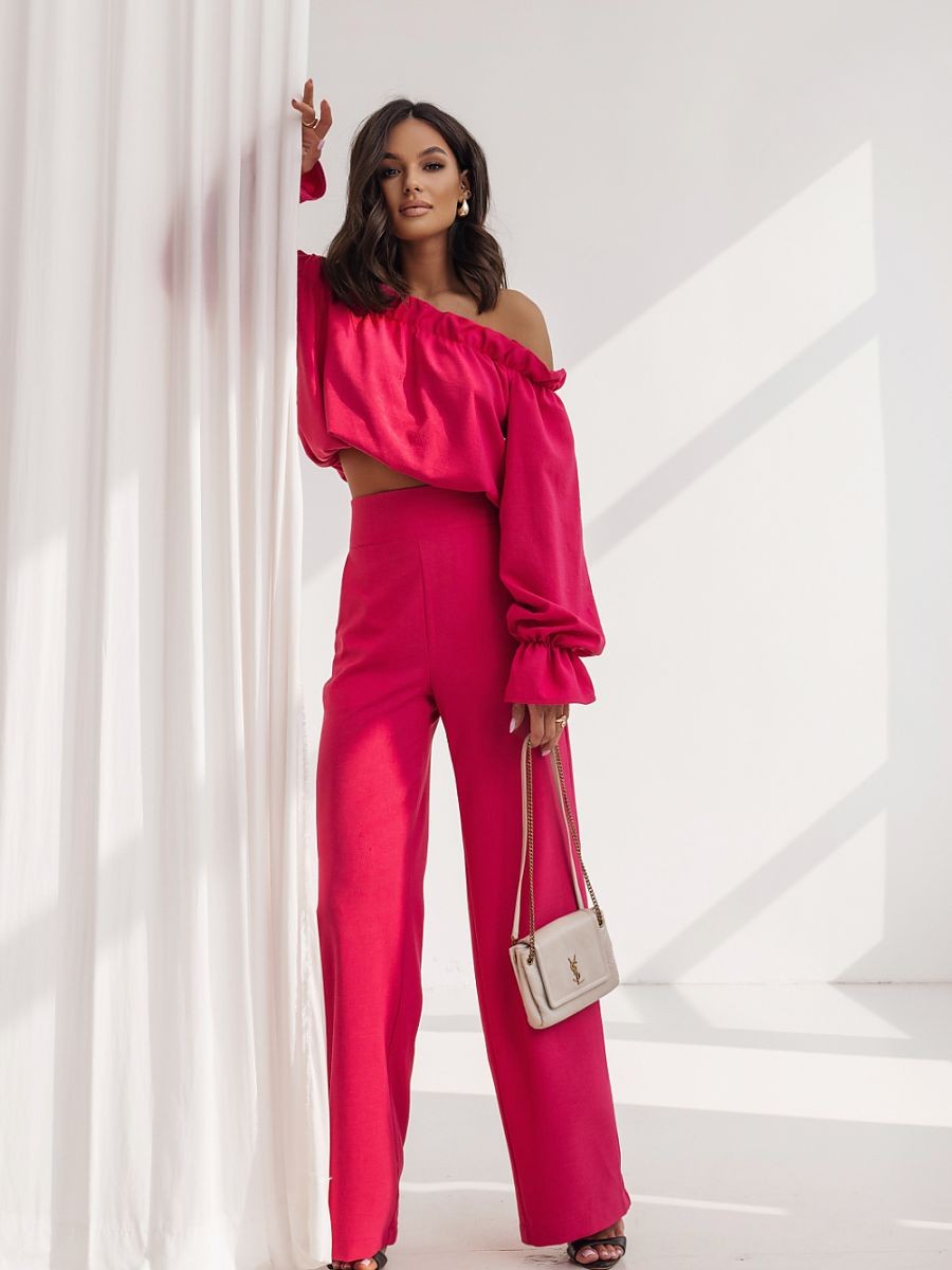 L`ensemble model 210840...