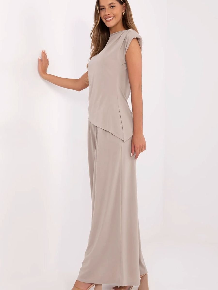 L`ensemble model 211277...