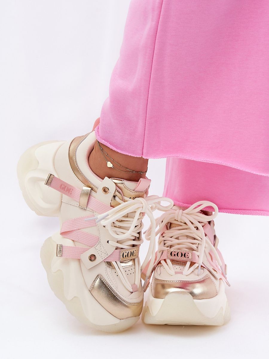Chaussures de sport model...
