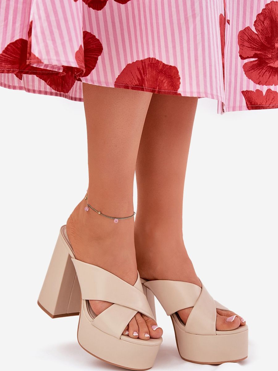 Clacquettes model 211716...