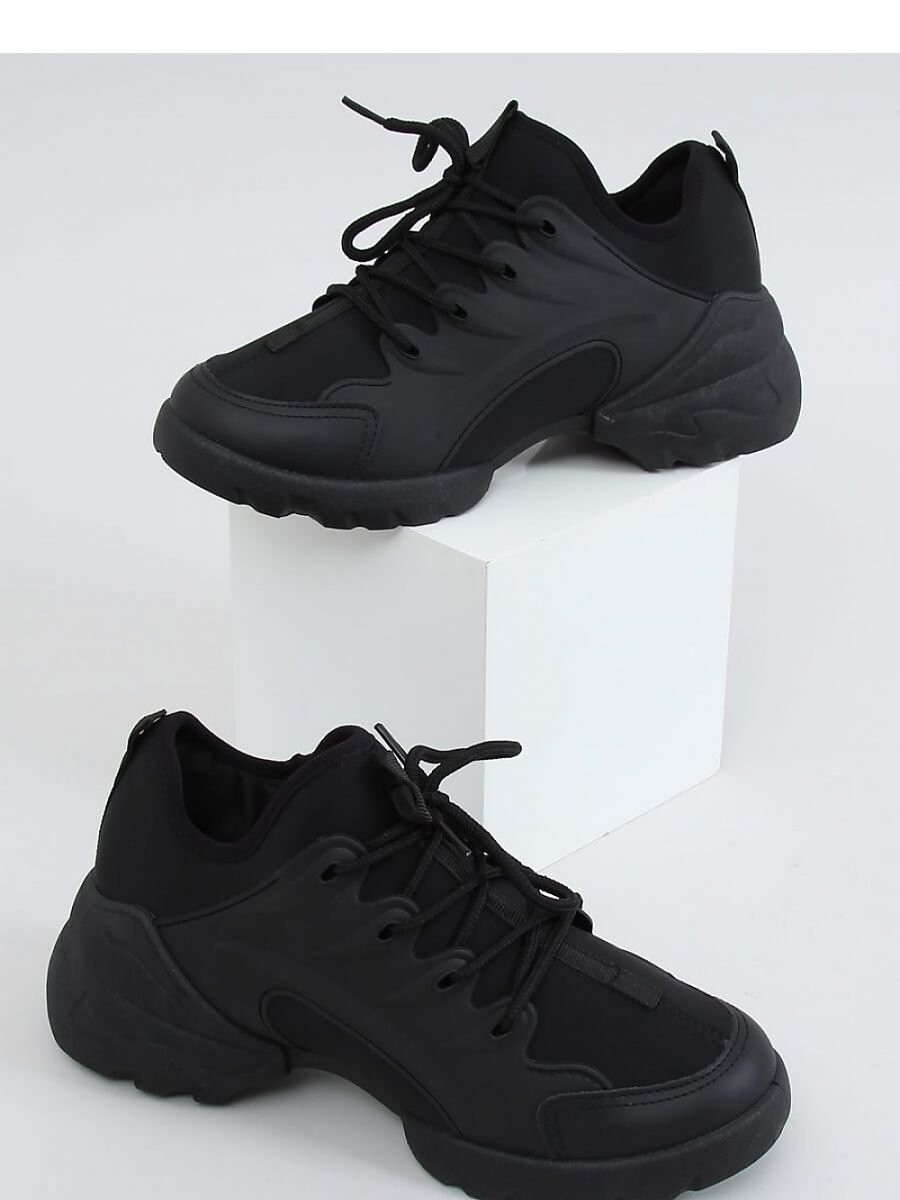 Chaussures de sport model...