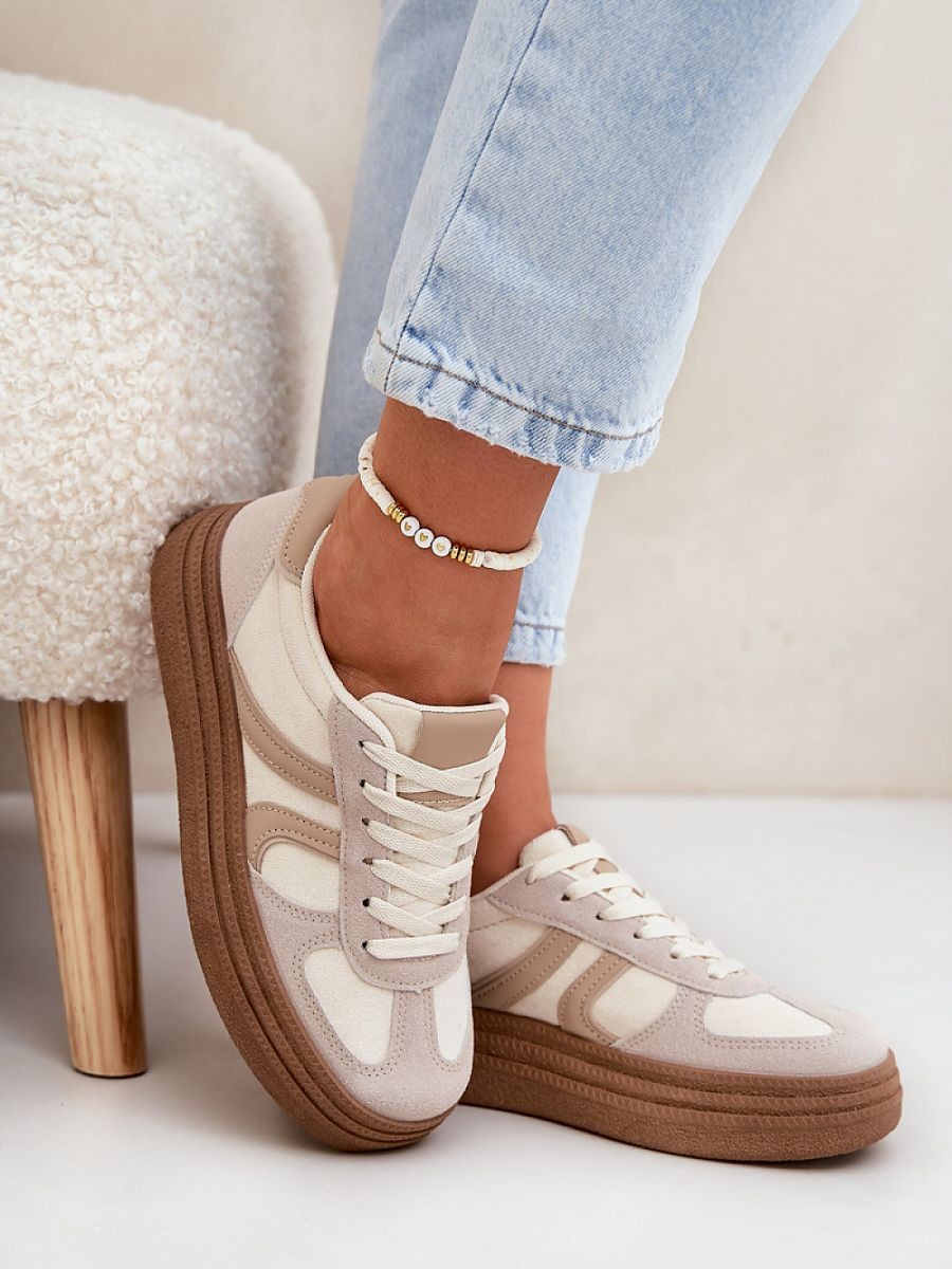 Chaussures de sport model...