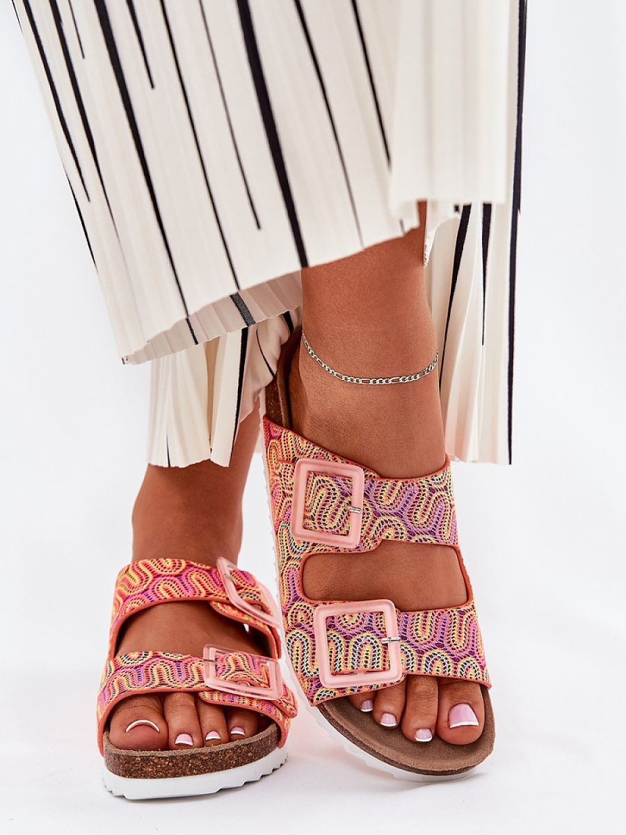 Clacquettes model 211964...