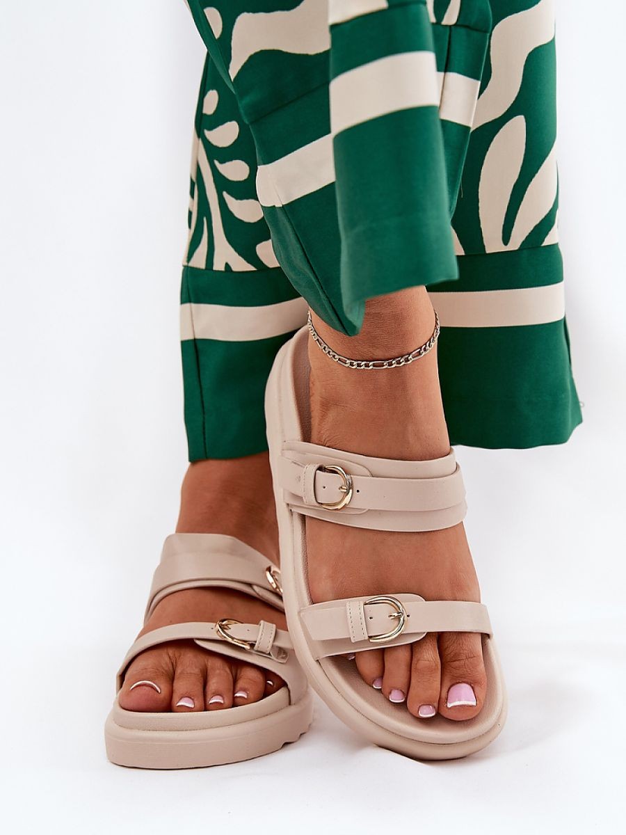 Clacquettes model 212141...