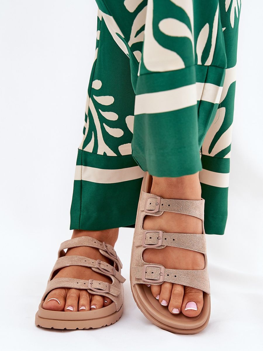 Clacquettes model 212148...