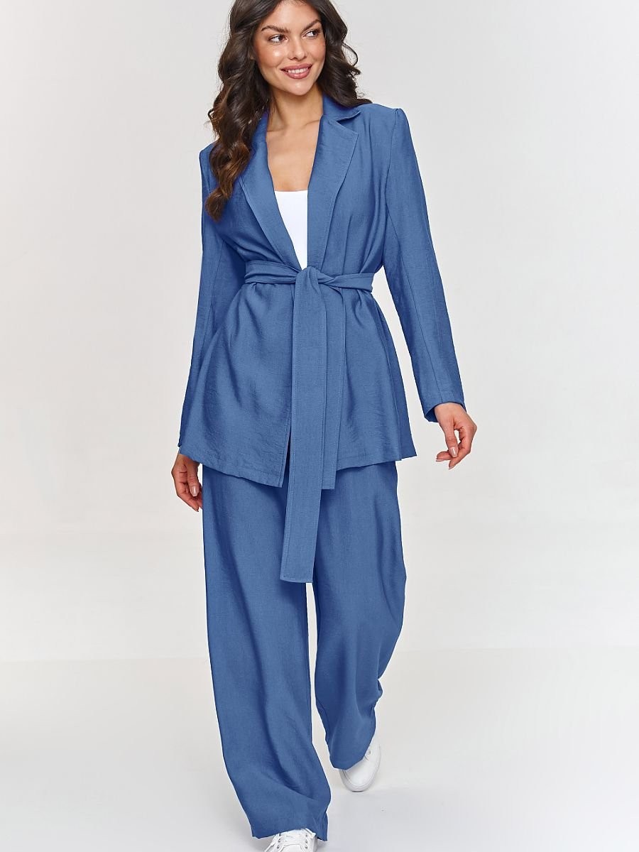 L`ensemble model 212403...