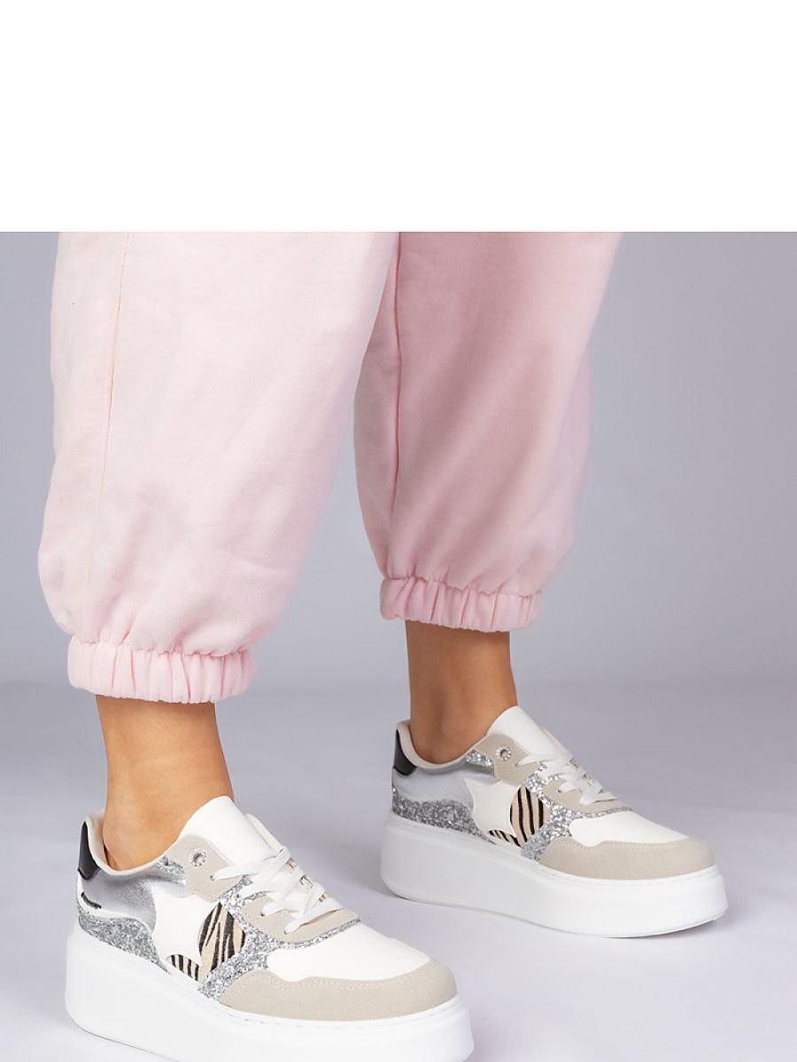 Chaussures de sport model...