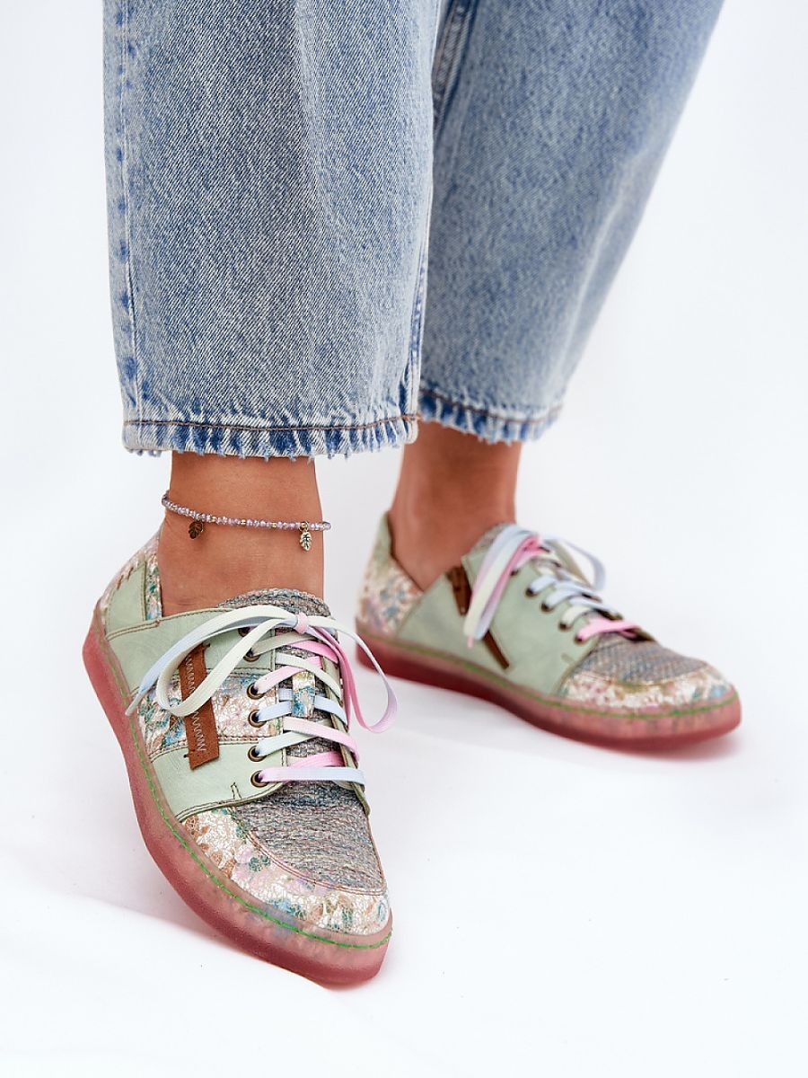 Chaussures Basses model...