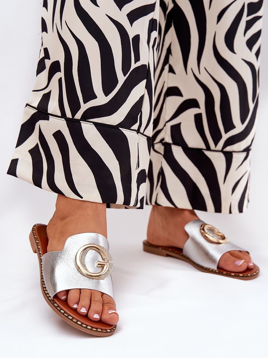 Clacquettes model 212601...