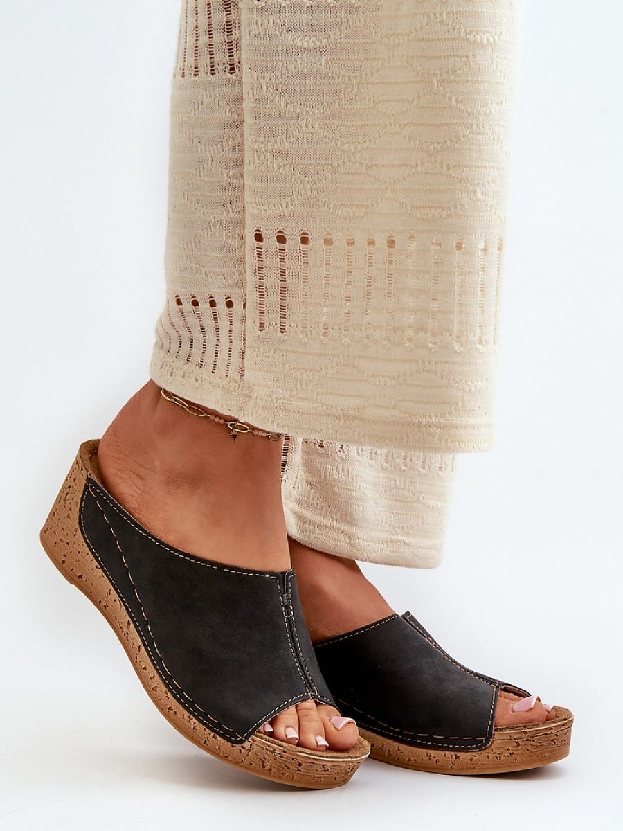 Clacquettes model 198462...