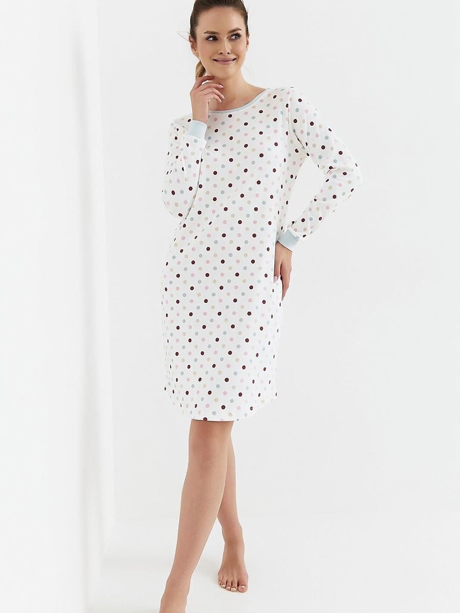 Chemise de nuit model...